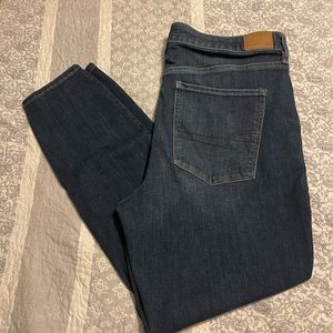 American Eagle Outfitter’s Women’s Highest Rise Jegging, Size 18.